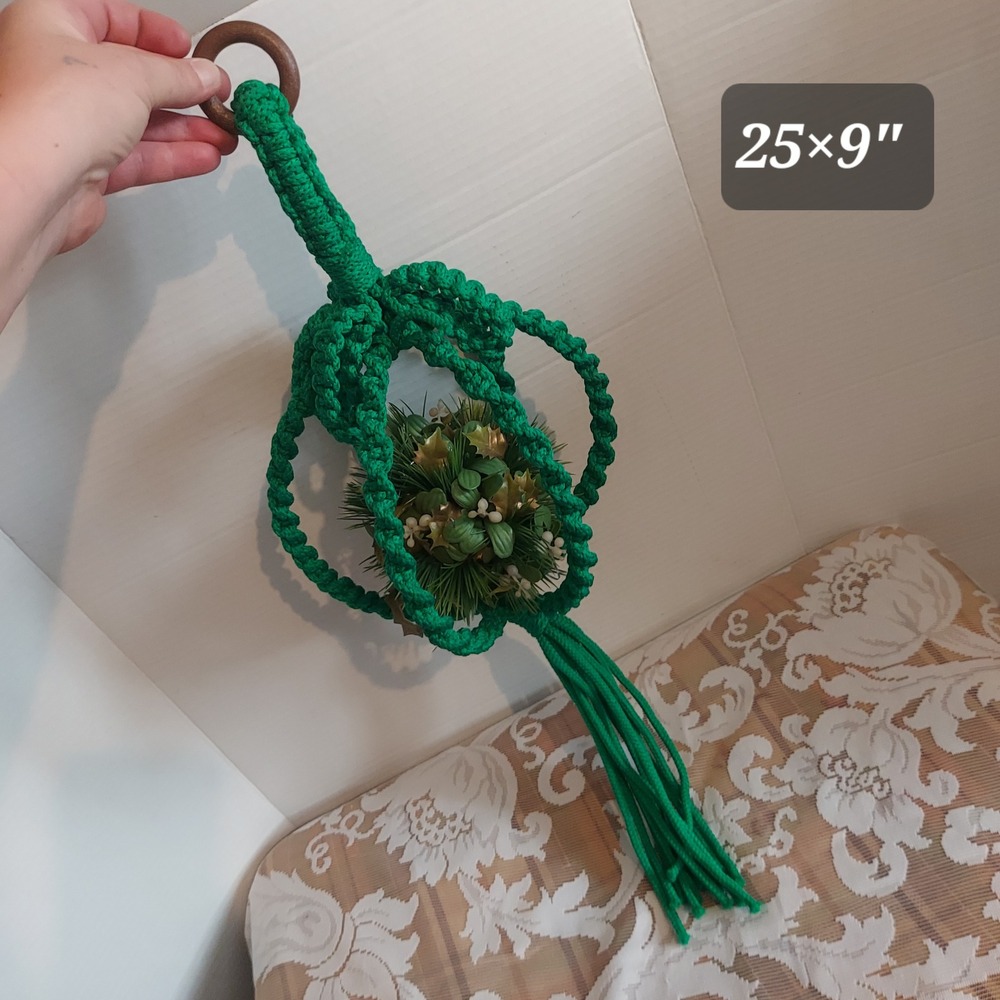 Vintage Green Macrame Christmas Mistletoe Hanger Retro Boho Holiday Decor 25x9
